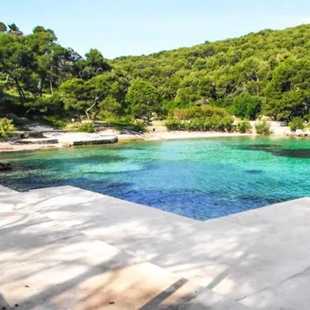 Garden With A View Apartman Postira